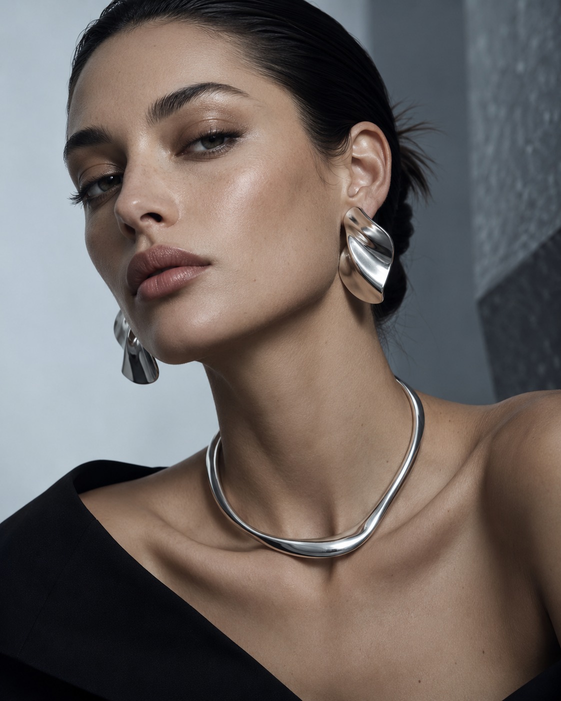 ARCHITECTURAL SILVER TORQUE — Modernist Sculptural Silver Jewelry